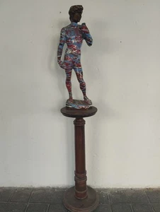 Statua Pop Art In Legno - Foto 1 di 8
