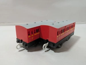 Thomas & seine Freunde TOMY Plarail Trackmaster rostiger Reisezugwagen-Set - Bild 1 von 7