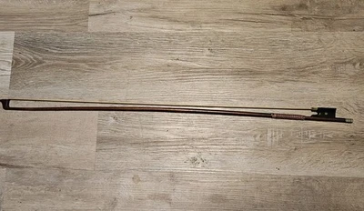 ANTIGUO ARCO DE VIOLÍN FIRMADO JACOBUS HORNSTEINER 50 GRAMOS 29 1/4" Foto 1 de 4