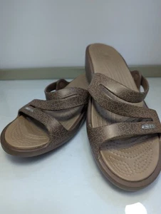 FREE SHIP Crocs X Disney Patricia Mickey Mouse Sandal Womens Size 9 Brown Slides - Picture 1 of 4