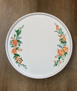 "Flora White" LE CREUSET 12" Footed Cake Stand Floral Appliqué' Stoneware NWT - Picture 1 of 8