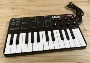 AKAI Professional MPK mini USB MIDI Keyboard Controller – 25 Tasten – 8 Pads - Bild 1 von 5