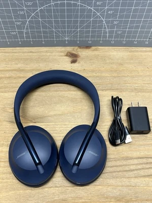Auriculares inalámbricos Bluetooth con cancelación de ruido Bose 700 NC700 - azules Foto 1 de 4