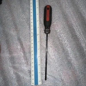 48-22-2832 Milwaukee 3/16" x 6 Cabinet Tip Screwdriver Slotted Cushion Grip - Picture 1 of 4