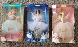 Lotto 3 Barbie Lago dei Cigni Marzapane Plum Fata Schiaccianoci 96-98 Collector's Edition - Foto 1 di 12