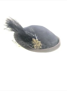 Vintage Chanda Flapper Retro Designer Feather Lady’s Hat Made for Saks Fifth Ave - Picture 1 of 11