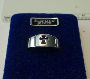 size 5 Sterling Silver Cut Out Cross 6-7 mm wide Ring - Picture 1 of 4