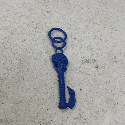 Vtg Primal Rage Vertigo KEY axe ax original 1996 Playmates blue weapon accessory - Image 1 of 4