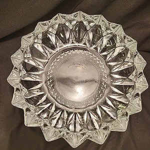Vintage Grand cendrier en verre transparent taillé dimensionnel cristal lourd KIG Indonésie 8" - Photo 1/8