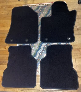 2015-2022 JEEP RENEGADE FRONT & REAR CARPET FLOOR MATS SET OEM MOPAR BLACK - Picture 1 of 5