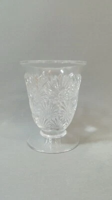 VASE INCOLORE PIED DOUCHE LALIQUE FRANCE CRISTAL AU DÉCOR DE FEUILLES DE PALMES - Photo 1/4