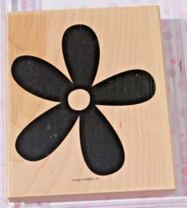 Big Blossom~ Stampin Up 2007 Large Petal Flower Background, Set of 1 - Bild 1 von 3