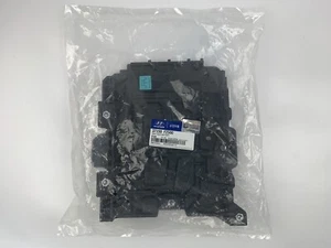 Genuine Hyundai Battery Tray Plastic Base Holder Carrier 2019-2020 Elantra Sedan - Picture 1 of 4