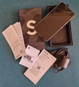 Samsung Galaxy S22 - 128GB - Phantom White Dynamic AMOLED Display - Bild 1 von 6