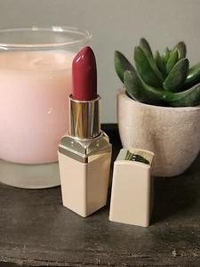 Avon Beyond Color Plumping Retinol Lipstick Burgundy - Picture 1 of 3