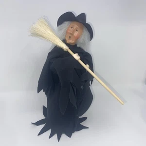 Byers choice Witch with broom - Picture 1 of 8