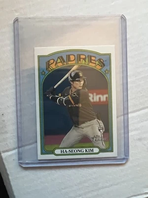 Ha-Seong Kim - 2021 Topps Heritage Mini RC  /100 - Image 1 of 2