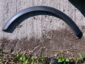 ABARTH GRANDE PUNTO EXCELLENT UNMARKED LHS WING OUTER ARCH EXTENSION TRIM - Picture 1 of 15