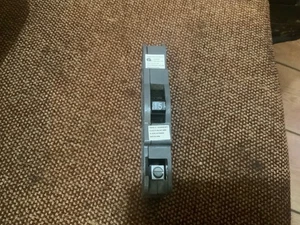 Connecticut Electric UBIZ-15 (replaces Zinsco Q15) Circuit Breaker 15A 1 Pole - Picture 1 of 3