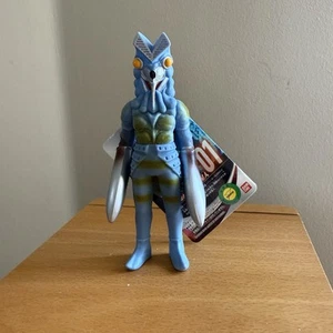 Bandai Ultraman - Sofvi Monster Series 01 Alien Baltan - Figura PVC Vinilo Suave - Imagen 1 de 3
