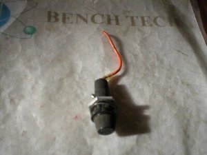 Fisher Model RS-2004A Fuse Holder With Fuse - Picture 1 of 2