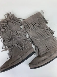 Minnetonka Womens Gray Suede Mid Calf Fringed Moccasin Boots Shoes Size 5 - Picture 1 of 5