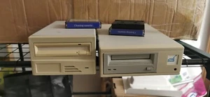 2 HP SCSI Dat Kassettenlaufwerk zur Datensicherung - Bild 1 von 3