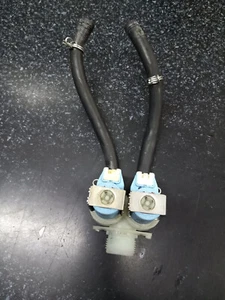 Electrovalvula doble con manguitos USADO lavadora Beko WTE 6511 BW (29068702) - Imagen 1 de 8