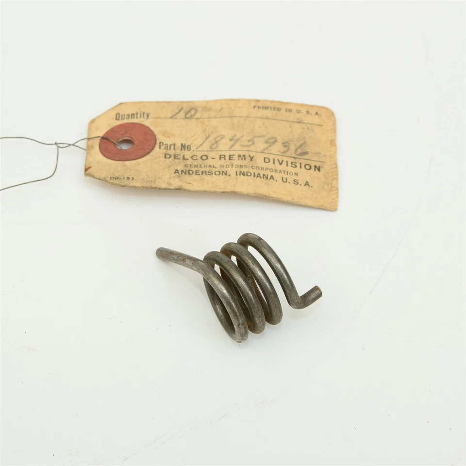 33-49 Buick Cadillac Pontiac GMC Studebaker Shift Lever Spring Delco 1845936 NOS - Image 1 of 3