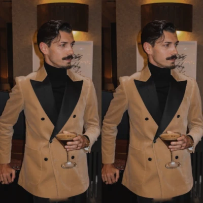 Trajes de terciopelo camel para hombre doble botonadura pico solapa cena boda novio esmoquin Foto 1 de 4