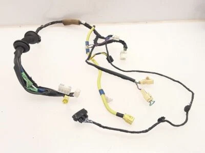 Arnés de cables puerta delantera izquierda toyota rav4 2/3 puertas 2004 2.0 8215242720d gasolina Foto 1 de 4