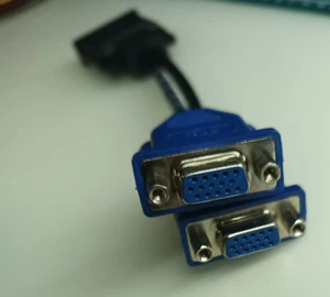 VGA Splitter-Kabel (DVI-I auf 2x VGA) – Neu - Bild 1 von 3
