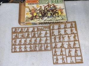 Figuras de soldado de infantería británico (50) Matchbox Segunda Guerra Mundial 1/76 P-5001 - Imagen 1 de 6