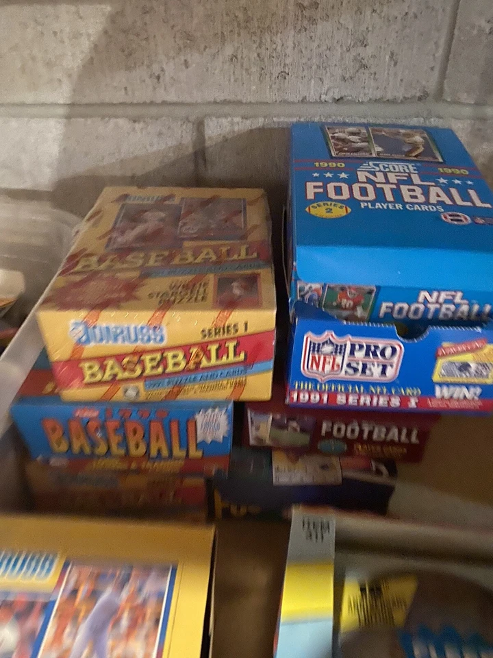 LOTE SELLADO DE FÁBRICA DE TARJETAS DE FÚTBOL AMERICANO NFL ANTIGUAS VINTAGE SIN ABRIR EN PAQUETES + BONOS Foto 1 de 4
