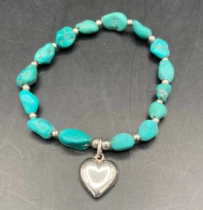 Türkis Perlen Stretch Armband mit Sterling Herz Anhänger Südwest Land - Bild 1 von 5