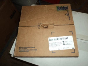 Belden 9L28040 008 Gray Flat Cable H100 ft. 30 meters - Bild 1 von 3