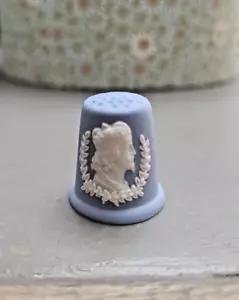 Jasperware Wedgwood Blue Thimble Kings & Queens of  England Collection Charles 1 - Picture 1 of 5