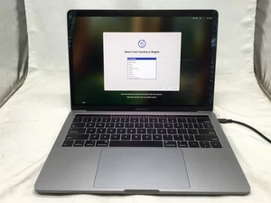 Apple MacBook Pro A1989 EMC-3358 BOOTS i5-8279U CPU 8 GB RAM NO HDD NO OS LEGGERE - Foto 1 di 10