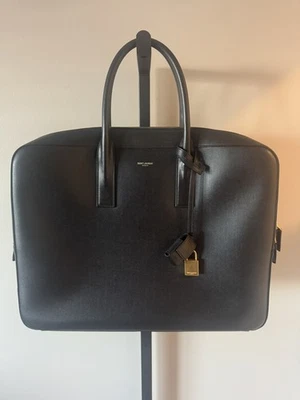 Maletín con monograma Saint Laurent Paris en lona y cuero Foto 1 de 4