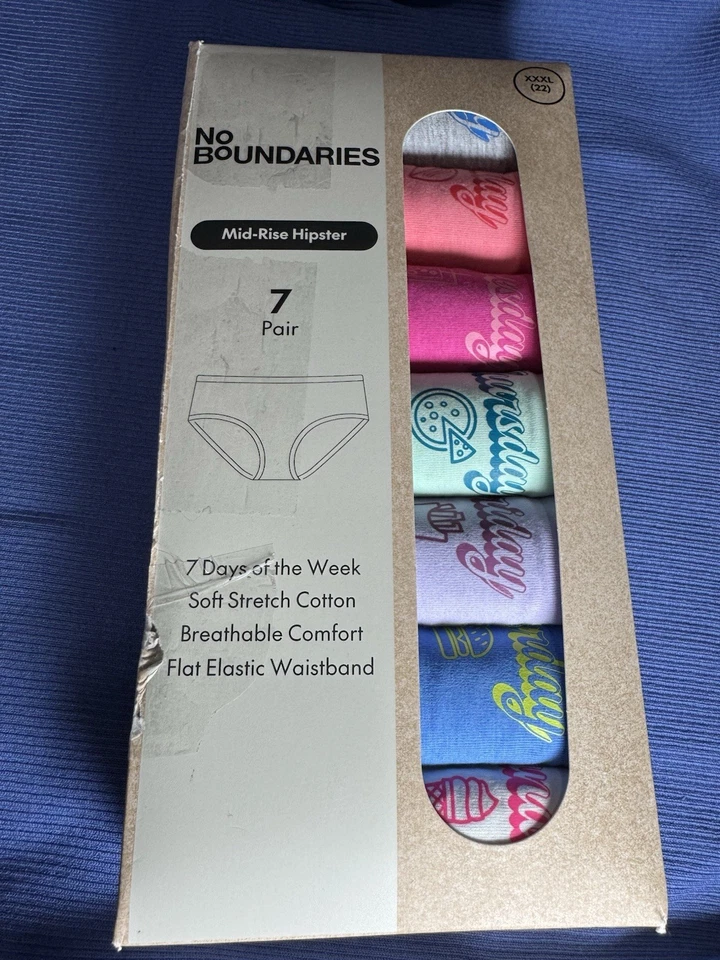 7-Pack NO BOUNDARIES Women’s XXXL (22) Cotton Hipster Mid-Rise Days Of The Week - Image 1 of 4