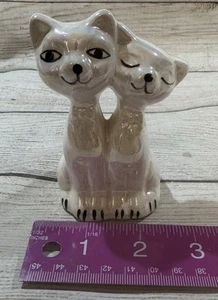 Vintage Ceramic Siamese Cats Iridescent Figurine of  2 Cats  Tb22 - Picture 1 of 7