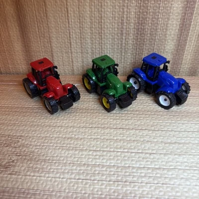 Farm Machines  International 7130 Diecast 1:64 Tractor Car Lot Of 3 Multicolor - Image 1 of 4