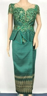 Cambodia Khmer Traditional Out fit Women Size L Green Lace Korean Silk Skirt  - Image 1 of 4