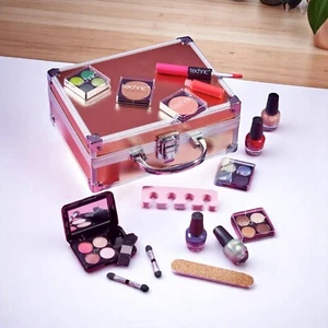 Make Up Set Technic Medium Gold Beauty Case Eyeshadow Nail Polish Kit Gift NG - Picture 1 of 8