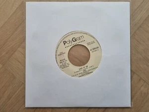7" Single Kiss/ J.J. Cale - Lick it up/ Money talks Vinyl Italy JUKEBOX PROMO - Picture 1 of 2