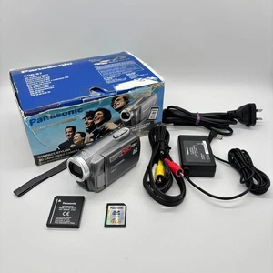 Panasonic SDR-S7 Ultra Compact SD Card Video Camera Camcorder w/ Accessories - Picture 1 of 12