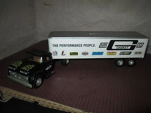 Ertl Mr Gasket 1960 GMC Cab Semi Tractor Trailer Coin Bank 1:43 O Scale VHTF - Picture 1 of 4