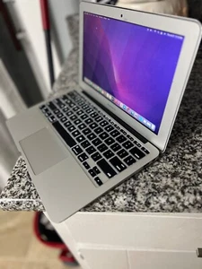 Apple MacBook Air 13.3" ( 128GB SSD, Intel Core i5-4260U, 1.40GHz, Intel HD... - Picture 1 of 3