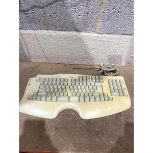 BTC ISO 9001 Full Sized Keyboard Beige Wired Portable QWERTY (Standard) for PC - Picture 1 of 12