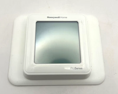 Honeywell Home T6 Pro Z-Wave Thermostat TH6320ZW2003 ProSeries – Tested/Working - Image 1 of 4